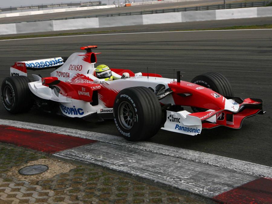  Toyota TF107 2007 года  (фото 19 из 31)